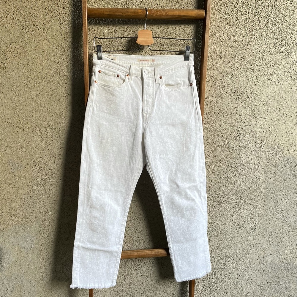 Levi's Wedgie Straight White High Rise Women's Jeans